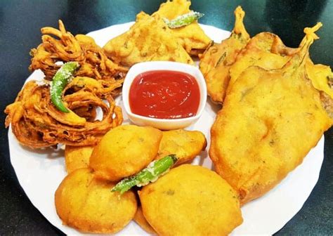 How To Make Mixed Pakora Platter Madhuras Recipe