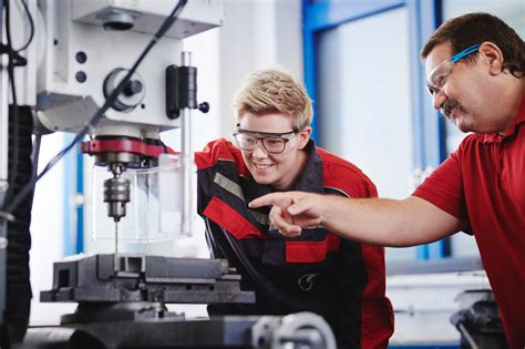 Lehre In Wimpassing Jetzt Die Karriere Mit Lehre Bei Semperit Starten