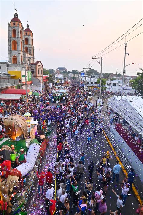 As Se Vivi El Tradicional Desfile De Carros Aleg Ricos