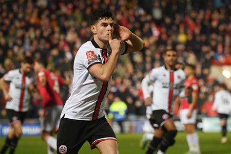 Wrexham Denied Famous Fa Cup Win As Sheffield United Score Late