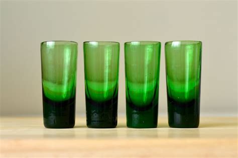 Vintagegreentall Shot Glassesgreen Shot Glassset Of 4 Etsy Shot Glass Set Glass Shot Glass