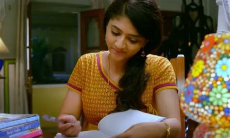 Shreya Sharmas Most Sexiest Photos Hot Navel Cleavage Image Collection Will Make You Crazy On