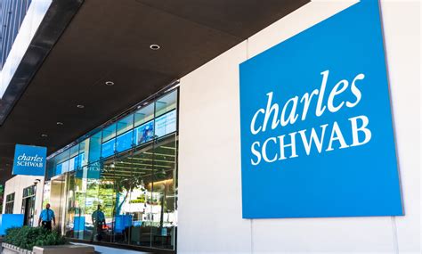 charles schwab  offers  hour trading   clients leaprate