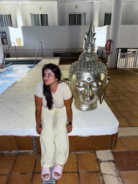 Adela Di Peri (@adeladiperi) • Instagram photos and videos