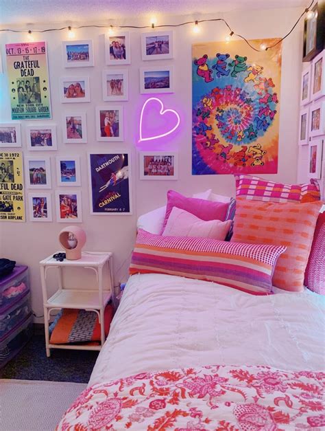 Didit Relatablemoods In Neon Room Room Ideas Bedroom