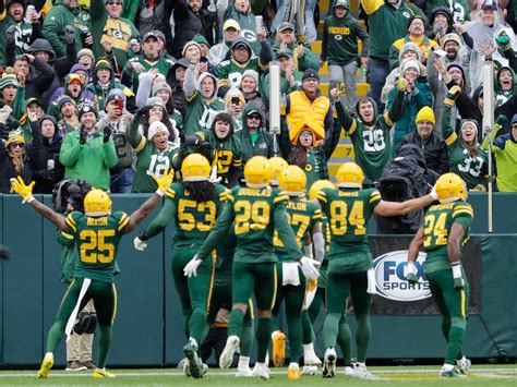 Why The Doubters Are Wrong About The 2023 Packers - Zone Coverage