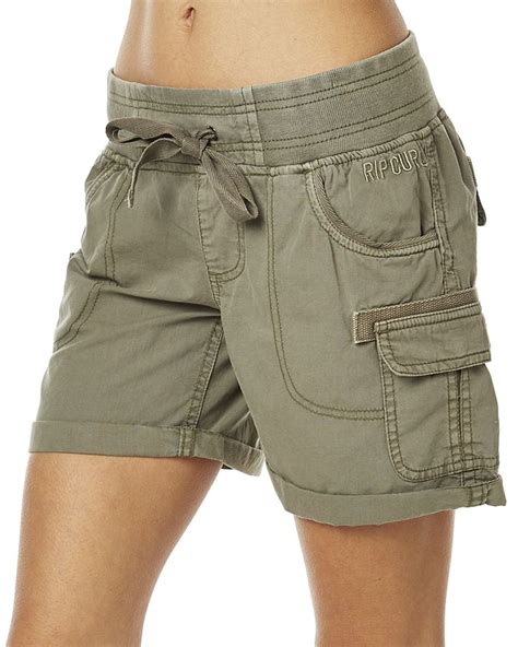 How To Wear Cargo Shorts For Women Careyfashion Shorts Outfits