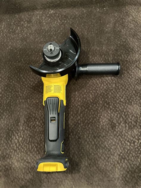 Dewalt Dcg W V Max Xr Cordless Switch Small Angle