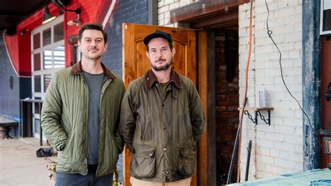 This review explains the unique atmosphere of the bull and beggar restaurant 32