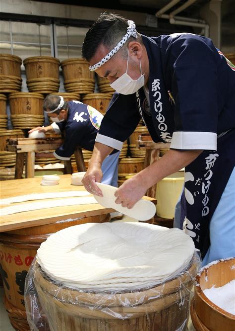 千枚漬の漬け込み最盛期に 京都老舗、冬の風物詩【動画あり】 フォトジャーナル 産経フォト