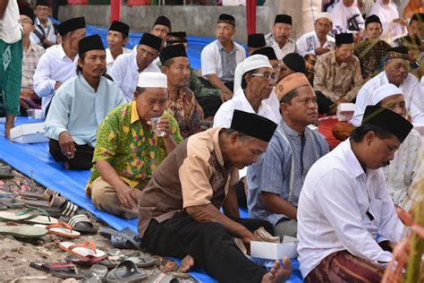 Pesantren Dan Pemberdayaan Masyarakat Pesantrenid