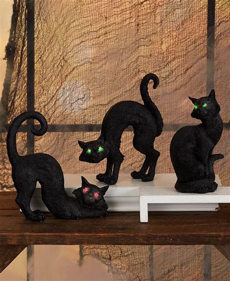 Black Cats With Lighted Eyes Black Cat Halloween Halloween Cat Diy