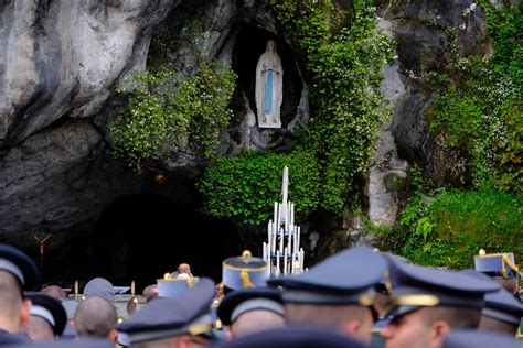 Pellegrinaggio Militare Lourdes Opera Romana