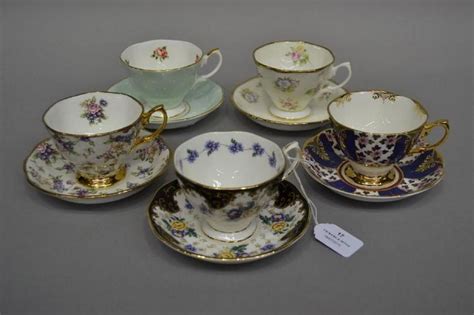 Set of 5 Royal Albert Tea Cup and Saucer Pairings - Royal Albert - Ceramics