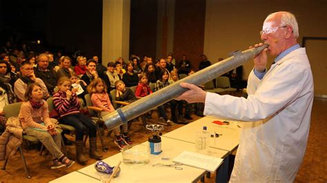 Ein Abend Voller Experimente Im Anne Frank Gymnasium Aachener Zeitung