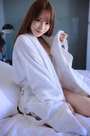 Photobook 七瀬アリス ヌード写真集恋する惑星 Part 七瀬アリス ヌード写真集恋する惑星 Porn Pic