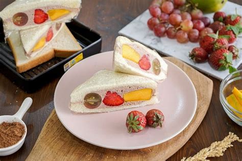 Resep Fruit Sando Cokelat Sandwich Roti Tawar Dengan Krim Cokelat Dan Buah