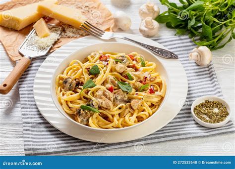 Linguine Alfredo With Chicken Mushroom In Bowl Stock Photo Image Of