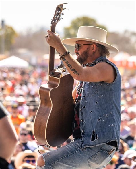 Guy's Flavortown Tailgate on Twitter: "🤜🏽🤛🏽 Much love to @LOCASHmusic ...