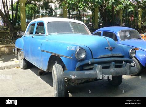 Havana Cuba American cars Stock Photo - Alamy