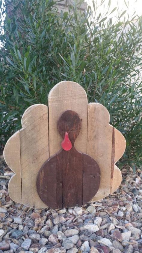 Awesome 46 Diy Thanksgiving Decoration You Can Try From Wooden