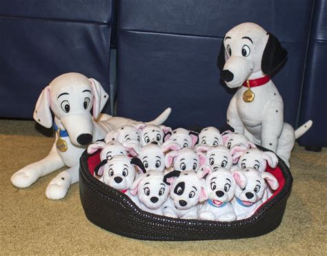 Disney Store 101 Dalmatians Pongo Perdita 15 puppies Plush+2 bonus puppies EUC!! | #1881315451