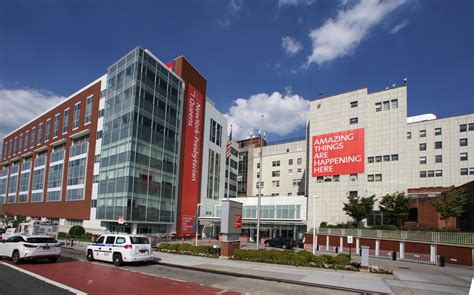 NewYork-Presbyterian Queens Hospital awarded as top performing hospital