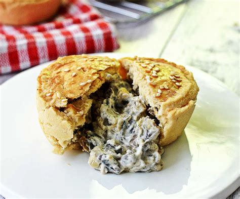 Creamy Mushroom Pie