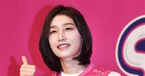 배구 여제 김연경 흥국생명 국내 복귀 고민한 이유