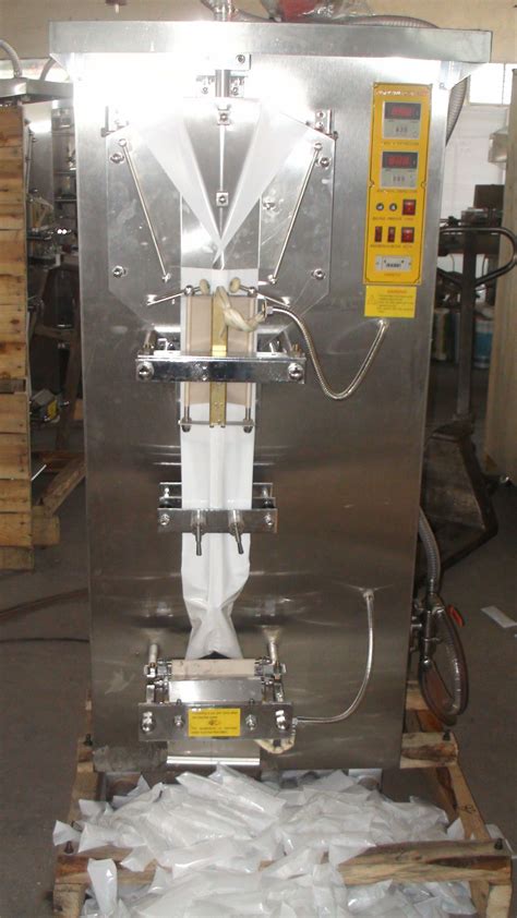 Vertical Form Fill Seal Machine For Liquid Shineben Leading Packaging