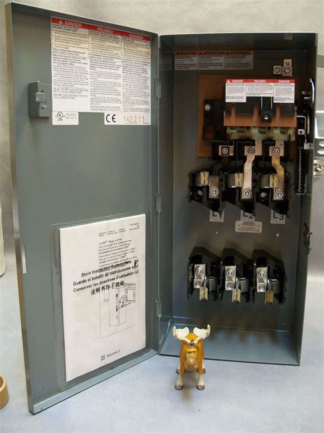 Pq3610g Square D 100amp 600v 3 Phase Busway Plug In Unit 3 Wire