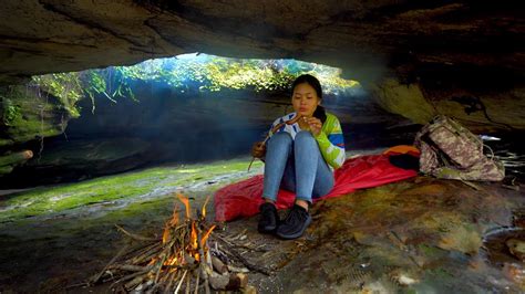 Girl Solo Bushcraft Camping In The Cave Girl Living Off The Grid Youtube