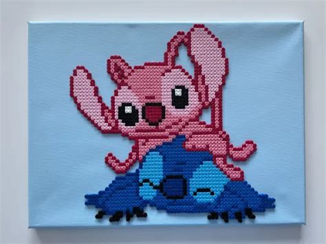 Pixel Art Perles A Repasser Tableau De Angel Couche Sur Stitch Eur