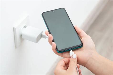 Pode Mexer No Celular Enquanto Está Trovejando - Pode mexer no celular quando está trovejando? | Seguranca
