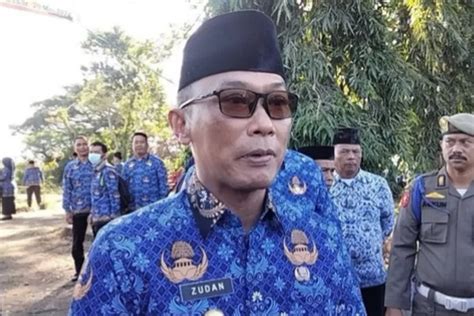 Hari Pertama Berkantor Pj Gubernur Sulsel Dorong Digitalisasi Dan