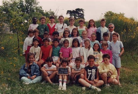 Photo De Classe Cm1 1987 1988 De 1987 Ecole Le Pialon Saint Paul