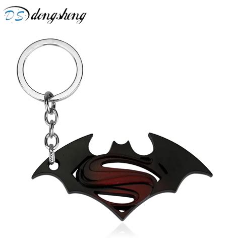 Dongsheng Marvel Keychain For Men Trinket Batman Keyring Man Anime