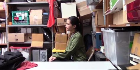 Gorgeous Hot Chick Jade Noir Fucking Large Rough Pole Tnaflix