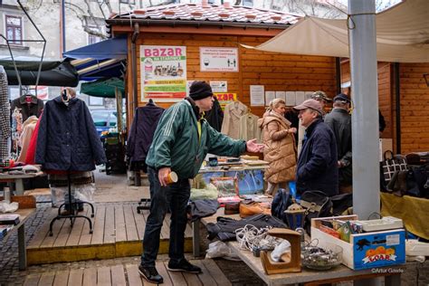 Kolejna odsłona Bazaru na tarnowskiej Starówce Popularny pchli targ na