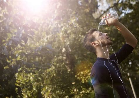 extreme heat affects  body  risks    ignore bw