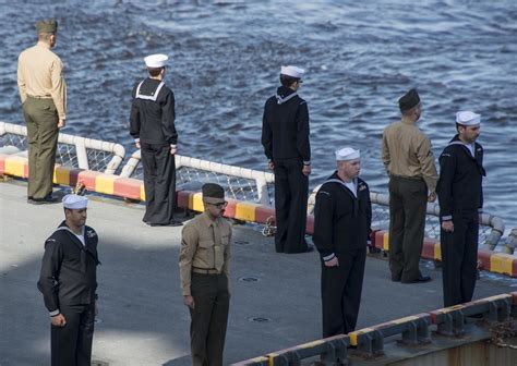 Dvids Images Uss Iwo Jima Deploys [image 4 Of 14]