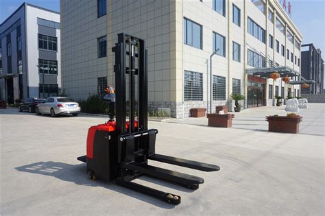 Maintenance Free Battery Electric Pallet Stacker Standing Type Stacking