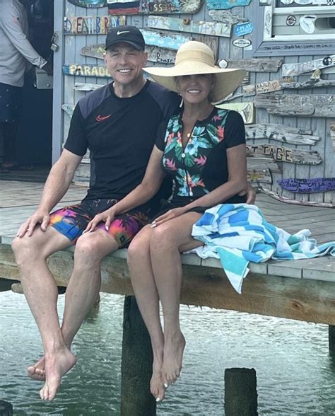 Reba Mcentire And Her Fellow Country Singers Are Total Beach Babes See Their Bikini Photos