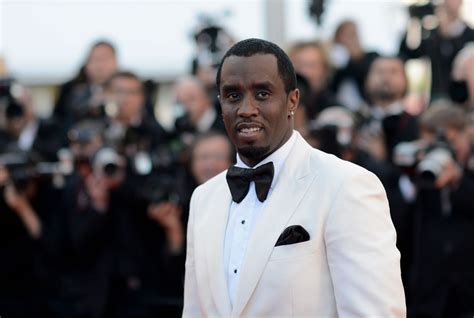 Sean Combs Net Worth Wiki Age Weight And Height Relationships