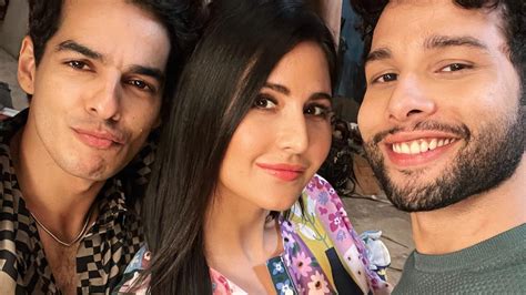 Katrina Kaif Katrina Kaif Siddhant Chaturvedi Ishaan Khatter S Phone