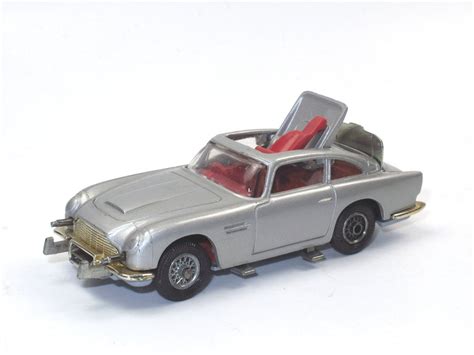 Corgi Toys James Bond Aston Martin Db Silver Vintage Model