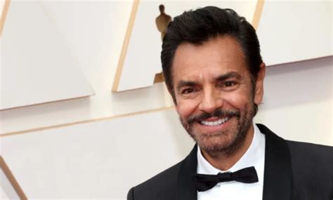 Eugenio Derbez Regresa A La Comedia Con Dr Cula Descubre Como Luce