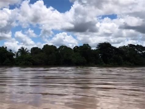 Rio Parnaíba reduz mais de meio metro e sai da cota de atenção