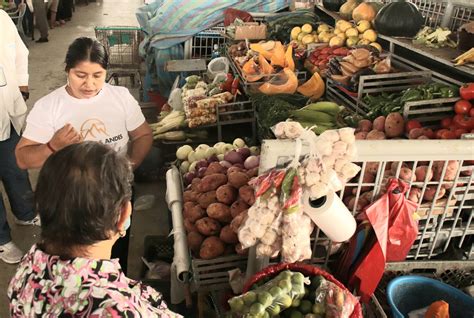 Mercados En Guayaquil Ya Est N M S Abastecidos Pero Los Precios Se