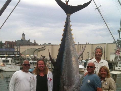 Gloucester Giant Tuna Fishing Report - July 29, 2014 | FISHTRACK.COM